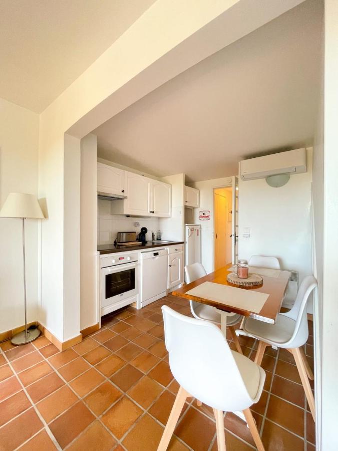 Superb Apartment With Balcony Near The Beach Saint-Raphaël المظهر الخارجي الصورة