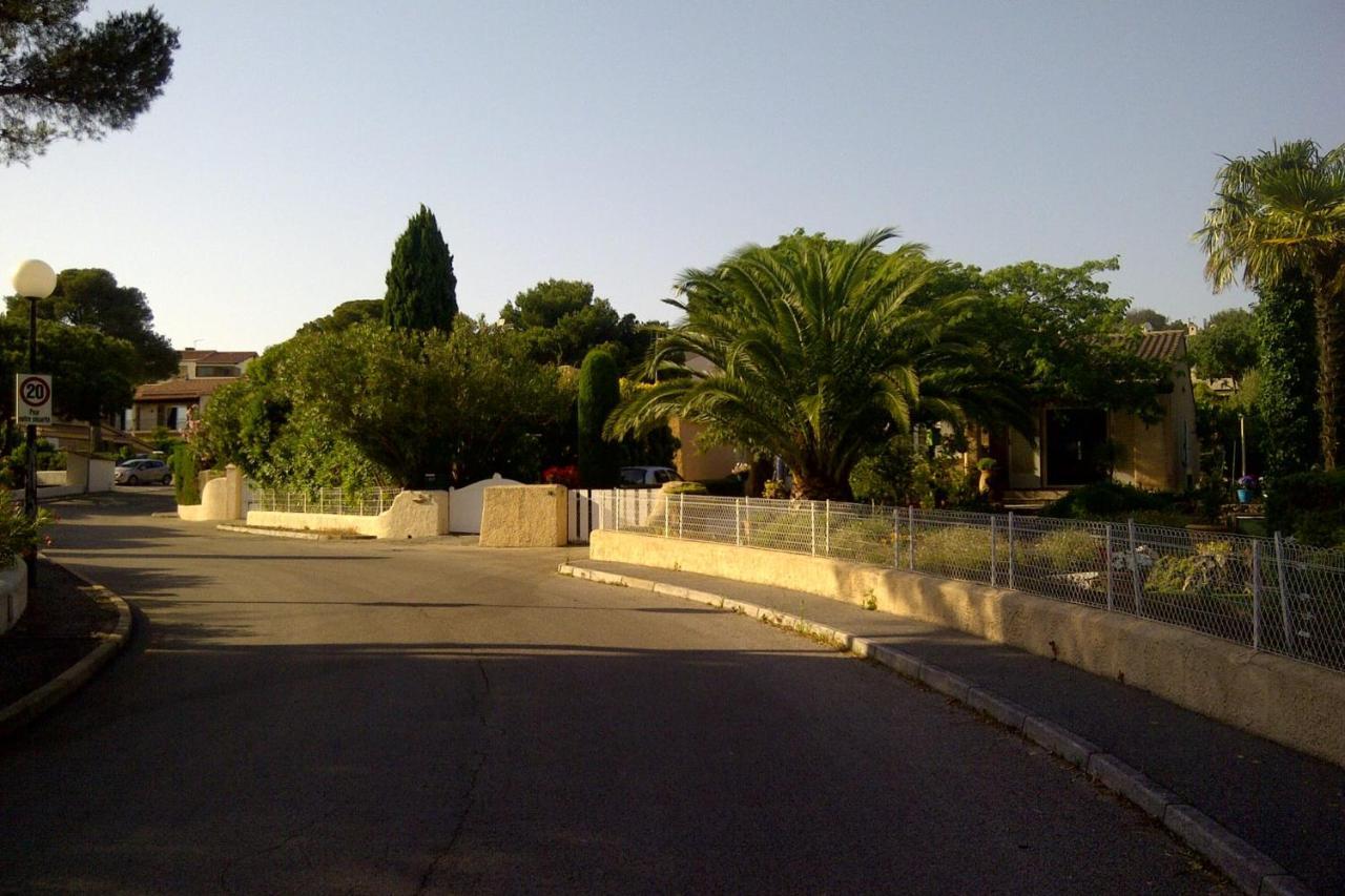 Superb Apartment With Balcony Near The Beach Saint-Raphaël المظهر الخارجي الصورة